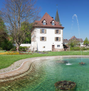 Wasserschloss Entenstein (Andlau Schlösschen), Schliengen, Markgräfler Land, Schwarzwald, Baden-Württemberg, Deutschland Wasserschloss Entenstein (Andlau Schlösschen), Schliengen, Markgräfler Land, Schwarzwald, Baden-Württemberg, Deutschland